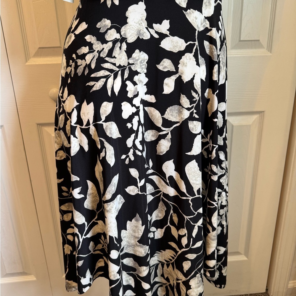 Evan Picone Women’s Black/Cream/Gray Floral Halter Dress size 4 - Picture 11 of 15